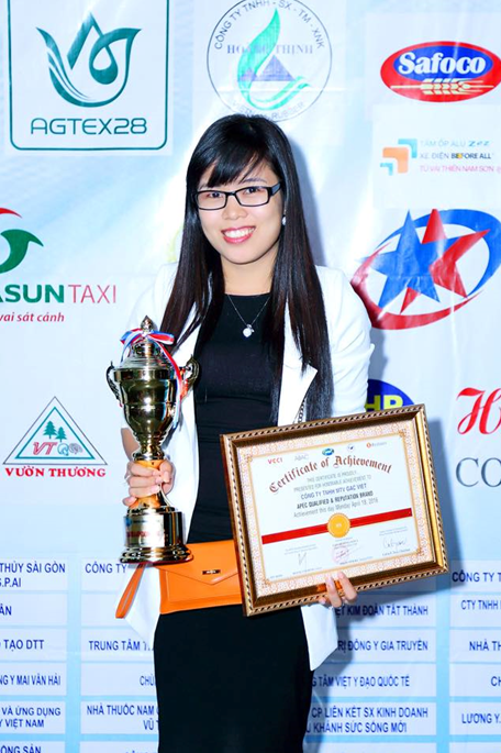 Công ty Gac Viet-TP.HCM đã vinh dự đón nhận hai giải thưởng APEC uy tín, xuất sắc tại Singapore